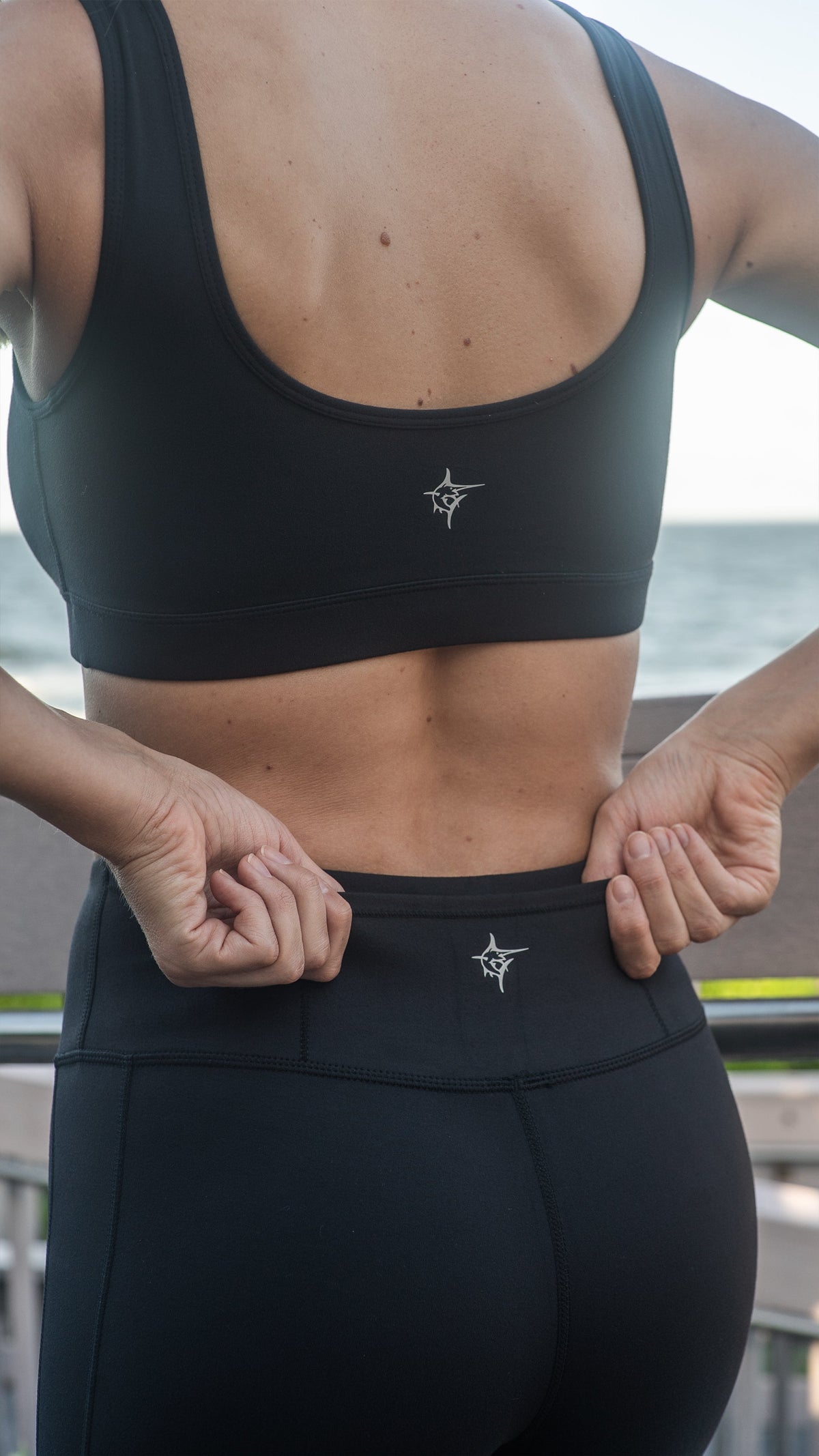 HydroFlex Cut Out Leggings