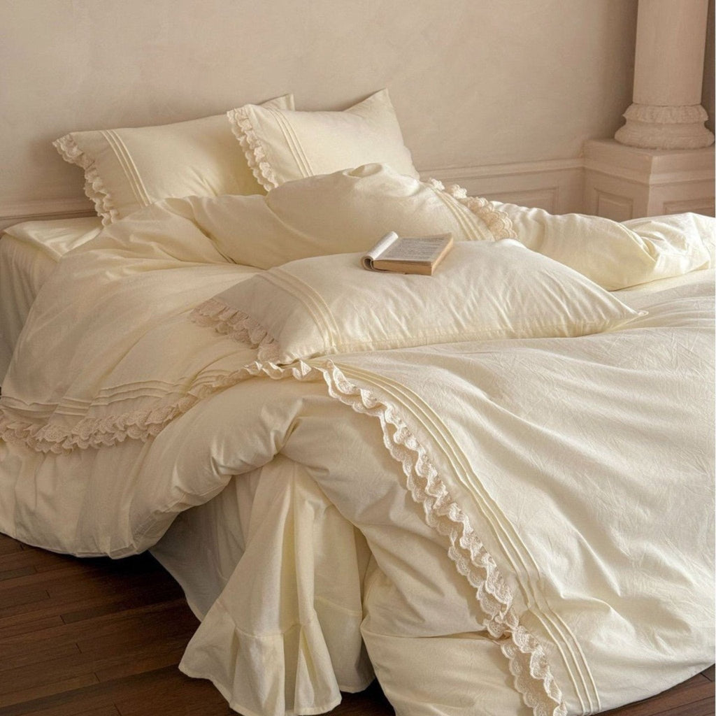 Accordion Pleated Lace Ruffled Bedding Set