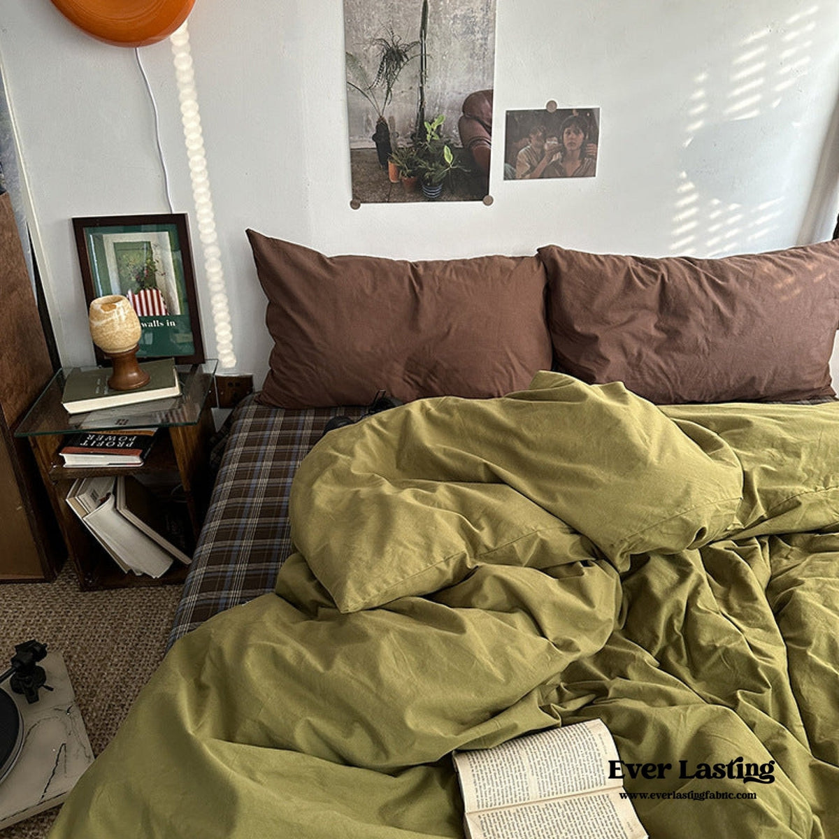 Dark Plaid Goblin Bedding Set