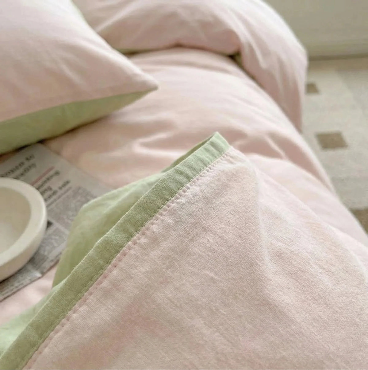 Duo Bedding Set / Pink + Green