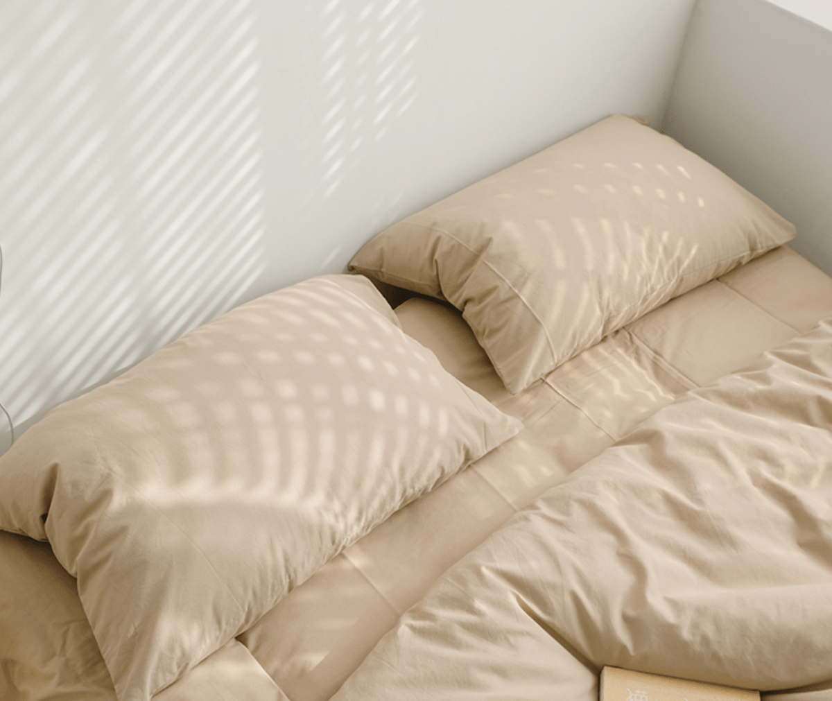 Earth Tone Bedding Set / Dark Blue