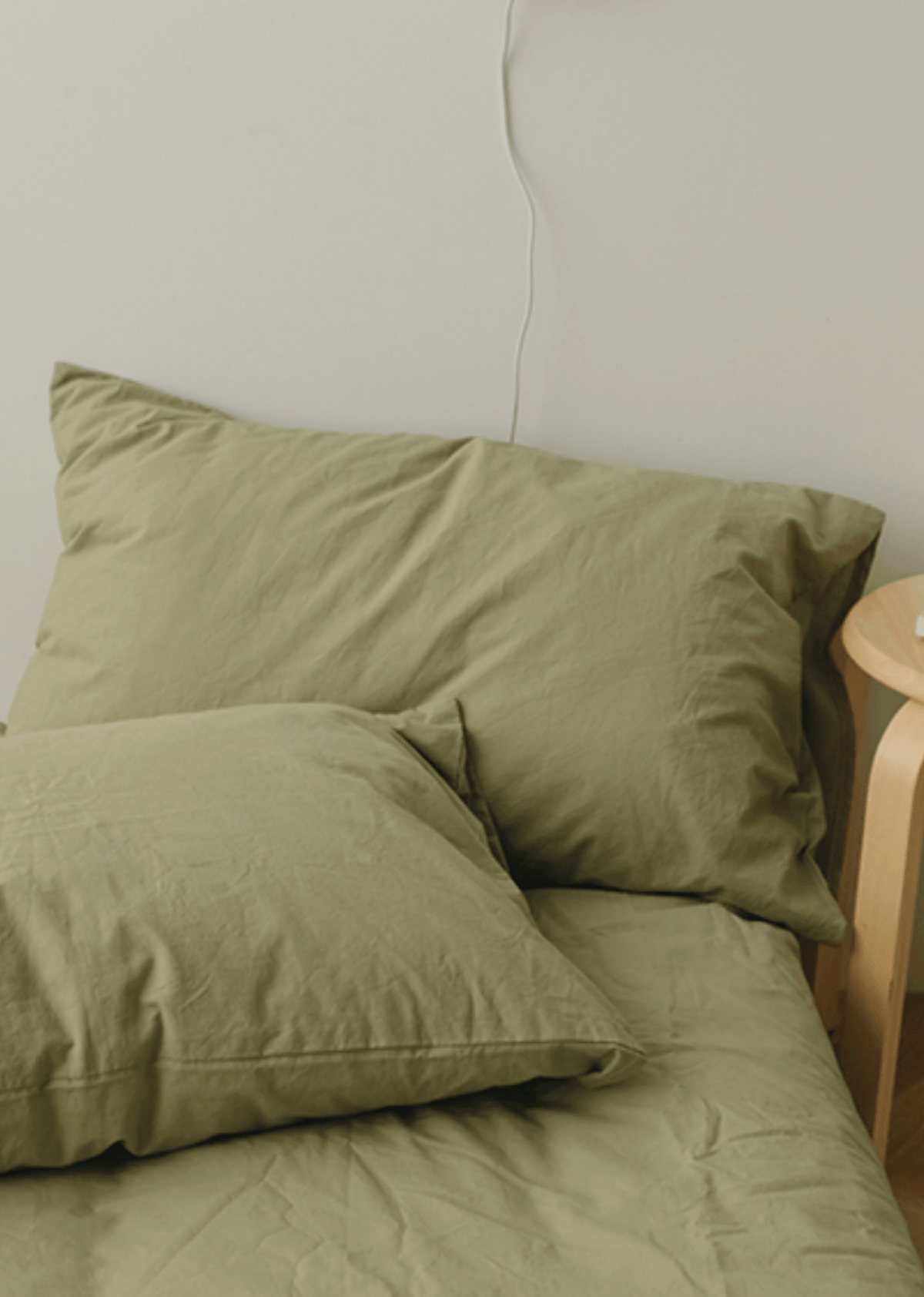Earth Tone Bedding Set / Gray