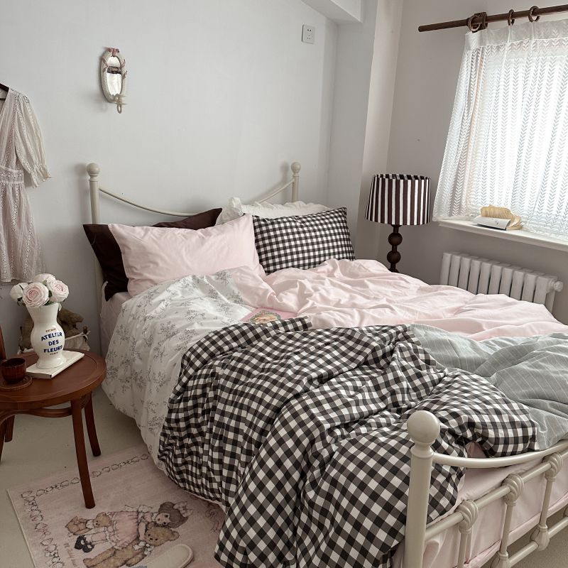 Emi Patchwork Gingham Bedding Set / Soft Mocha Pink