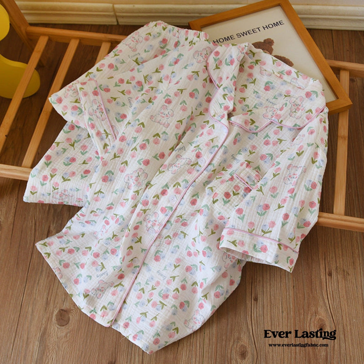 Floral Garden Short Sleeves and Pants Cotton Pajama Set / Beige