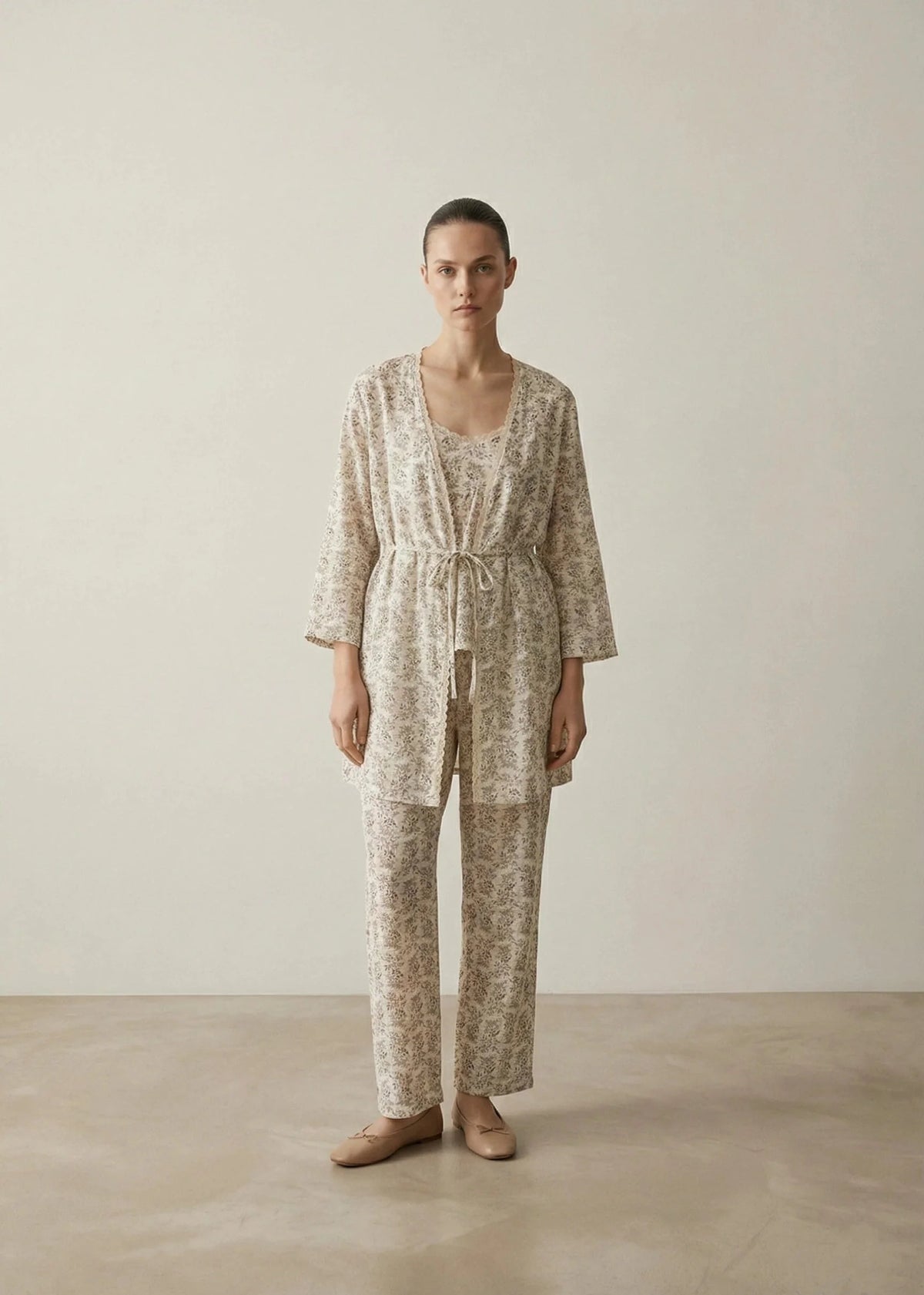 Floral V Tank and Long Pants with Cardigan Cotton Pajama Set / White