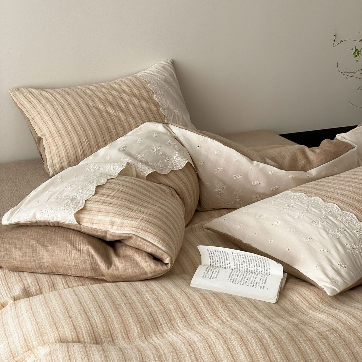 Florence Lace Double Gauze Striped Bedding Set / Brown