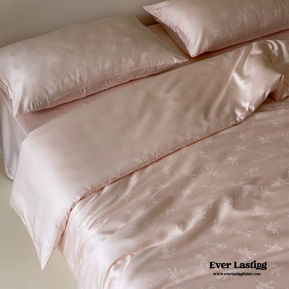 Grace Silky Floral Luxury Bedding Set / Cream