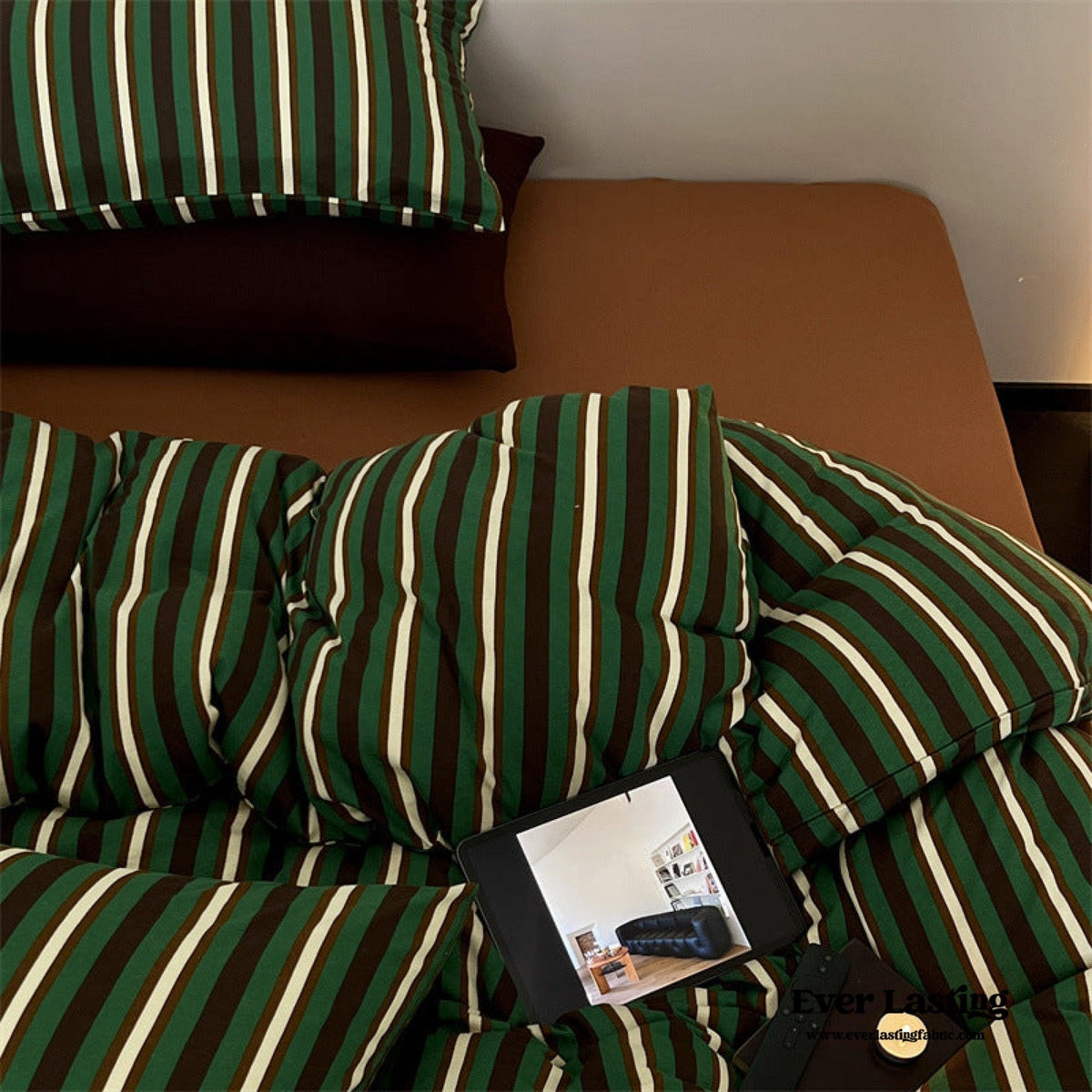 Jersey Knit Retro Stripe Bedding Set / Green + Brown