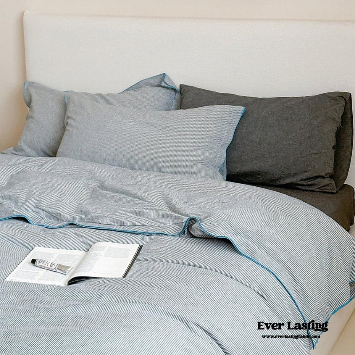Joce Striped Bedding Set / Blue
