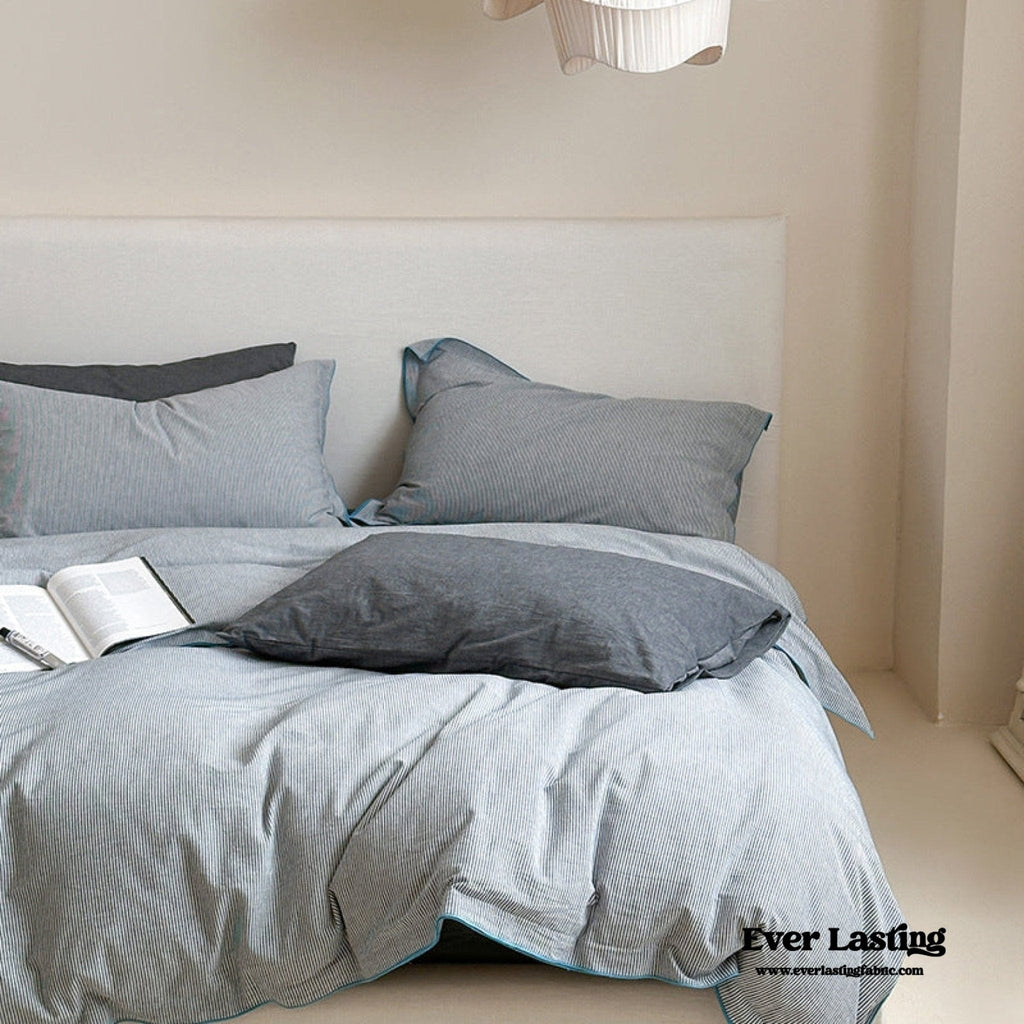 Joce Striped Bedding Set / Blue