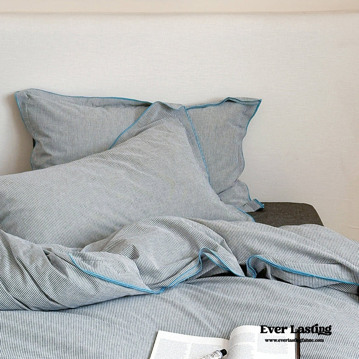 Joce Striped Bedding Set / Blue