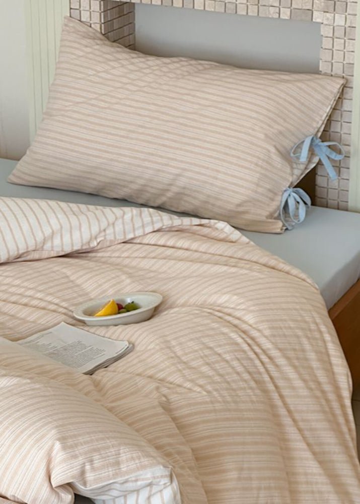 Josie Bow Tied Striped Bedding Set / Green