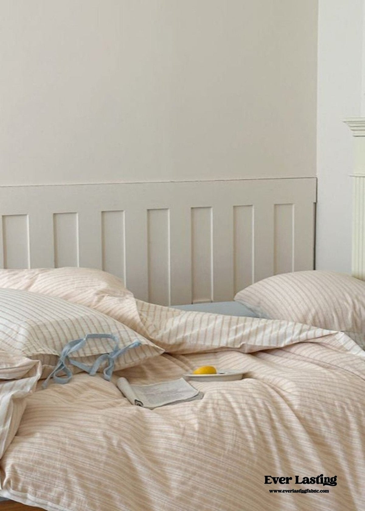 Josie Bow Tied Striped Bedding Set / Gray