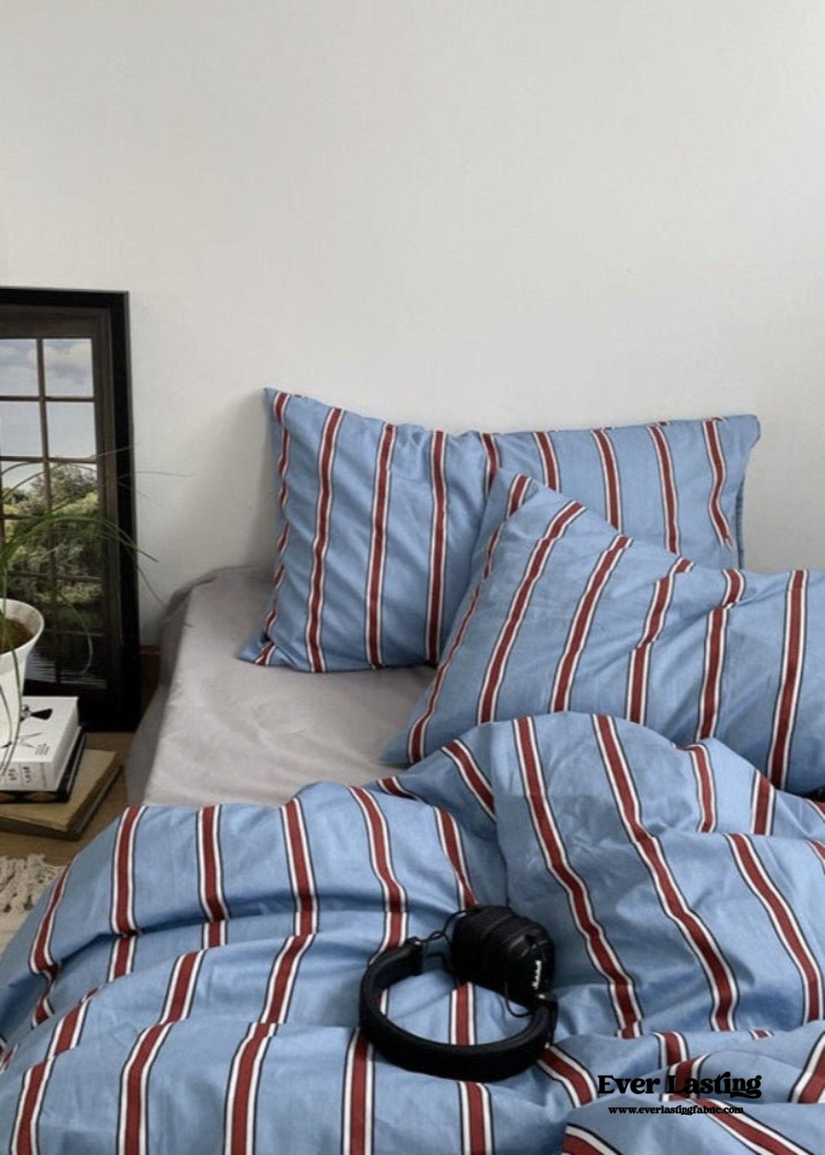 Liam Striped Bedding Set / Brown