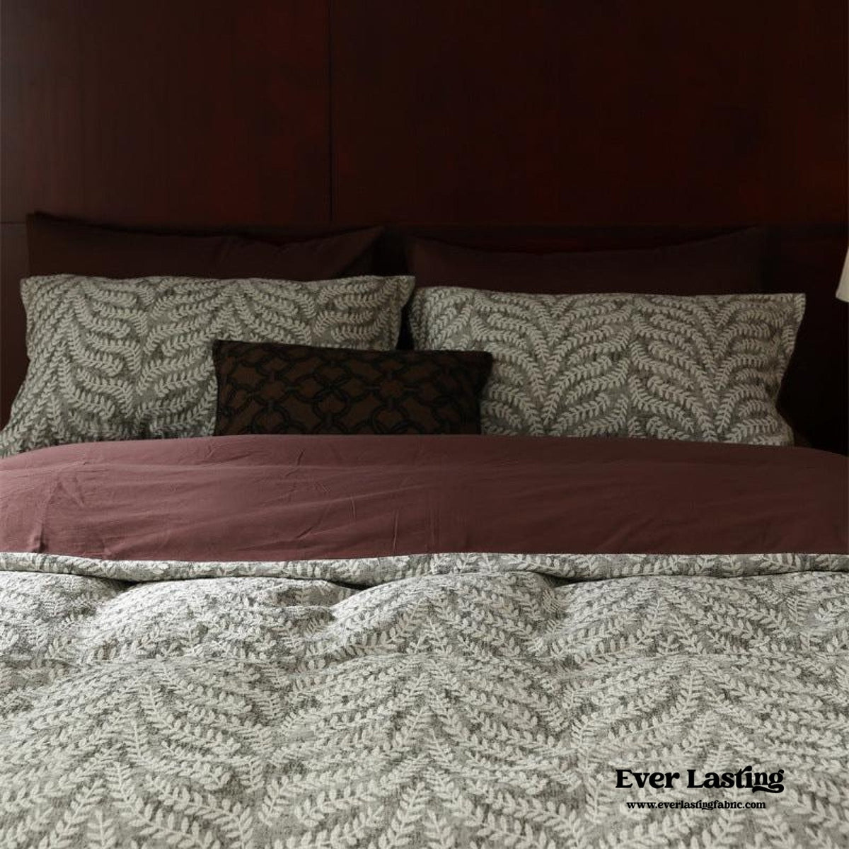 Lucien Silky Vintage Jacquard Bedding Set / Brown