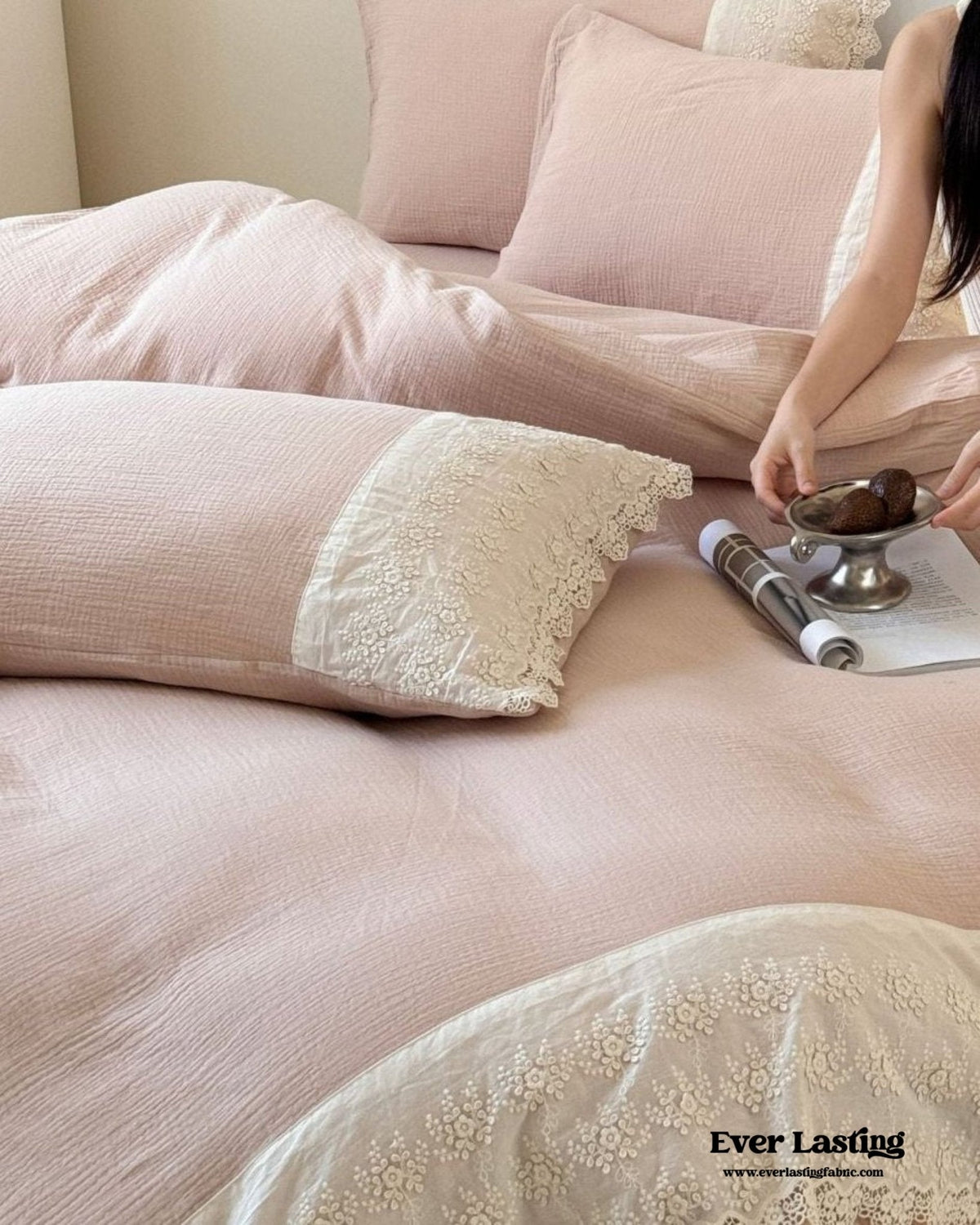 Margaux Lace Double Gauze Bedding Set / Pastel Pink