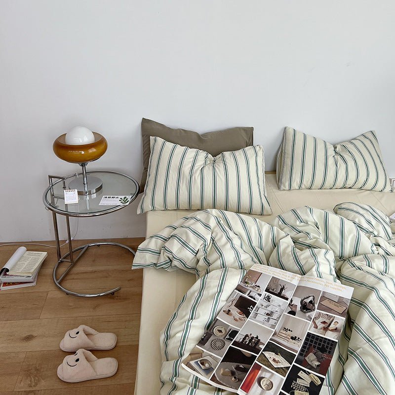 Minimal Stripe Bedding Set / Green
