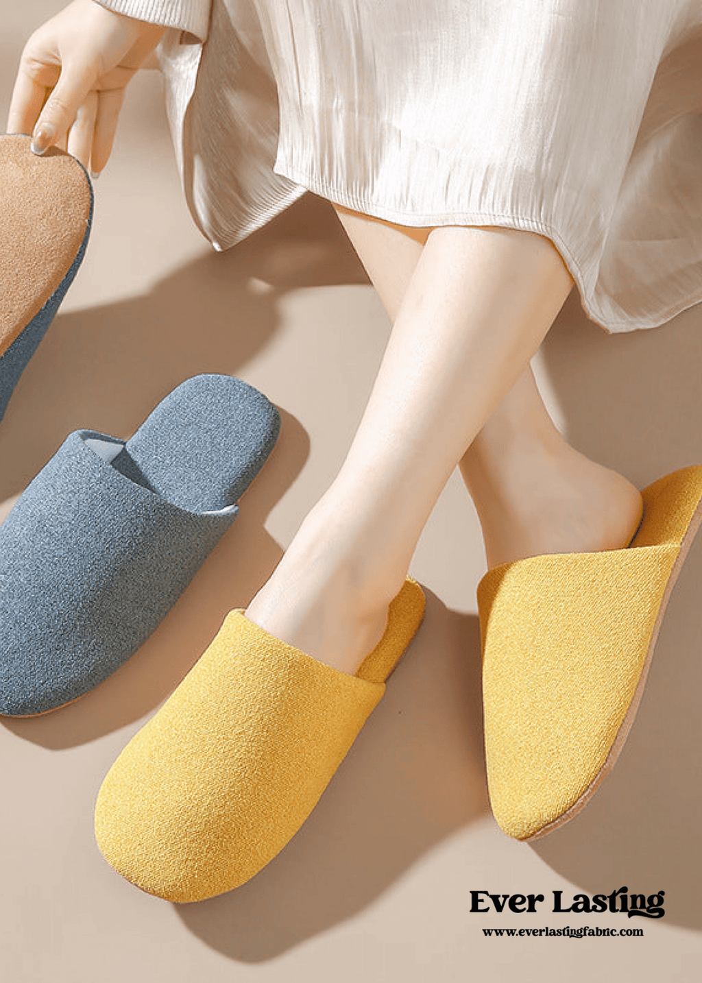 Modern House Slipper / White