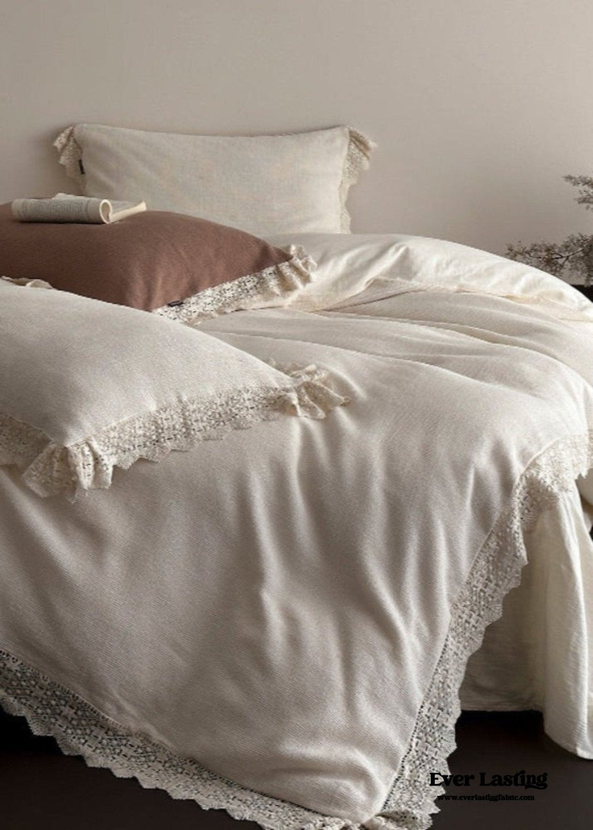 Nora Lace Double Gauze Ruffle Bedding Set / Brown