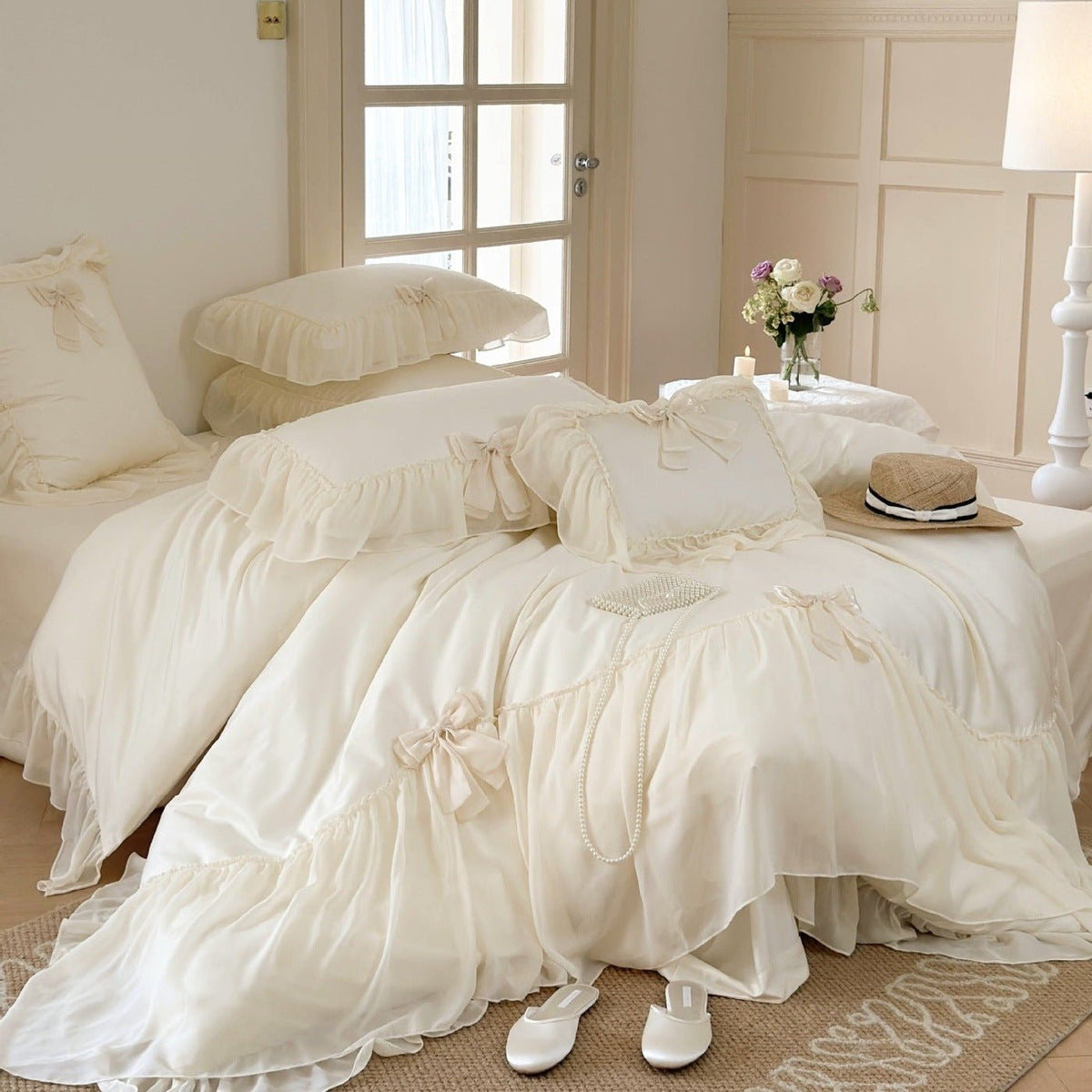 Ribbon Bow Airy Lace Bedding Set / Cream White