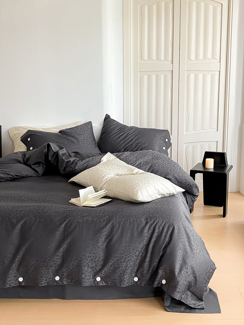 Silky Leopard Buttoned Bedding Set / Baby Pink