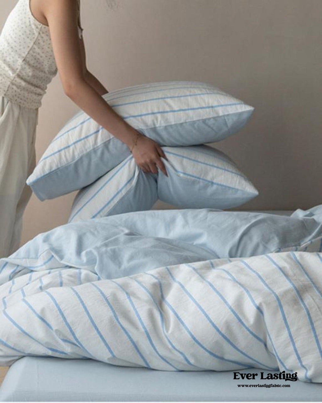 Skye Refreshing Striped Bedding Set / Blue