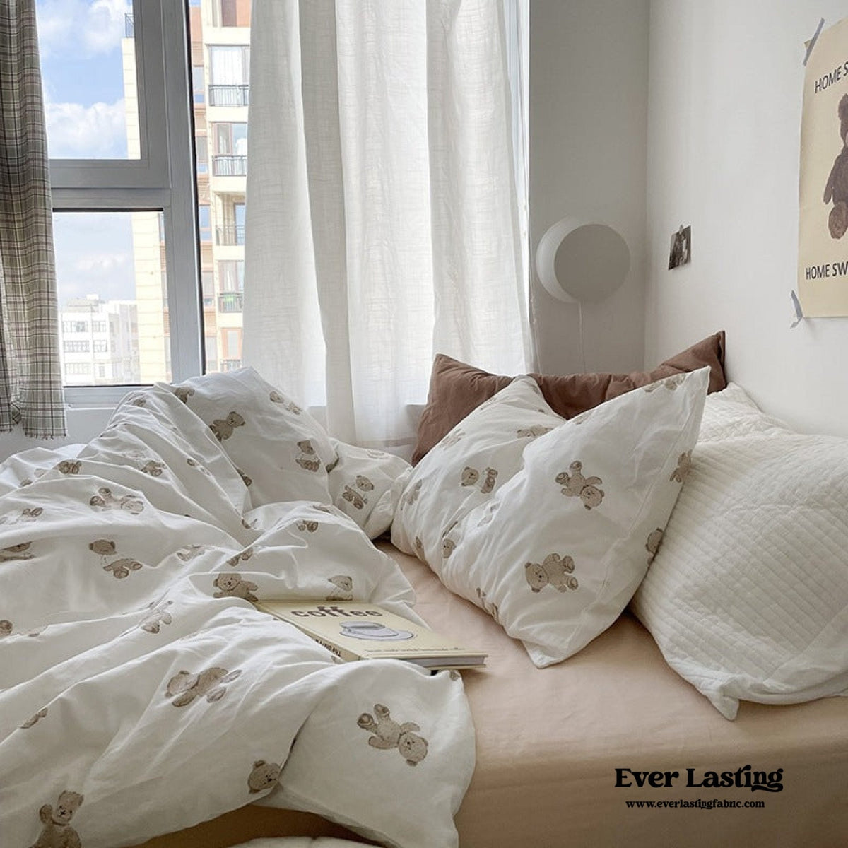 Teddy Duvet Cover / White + Beige
