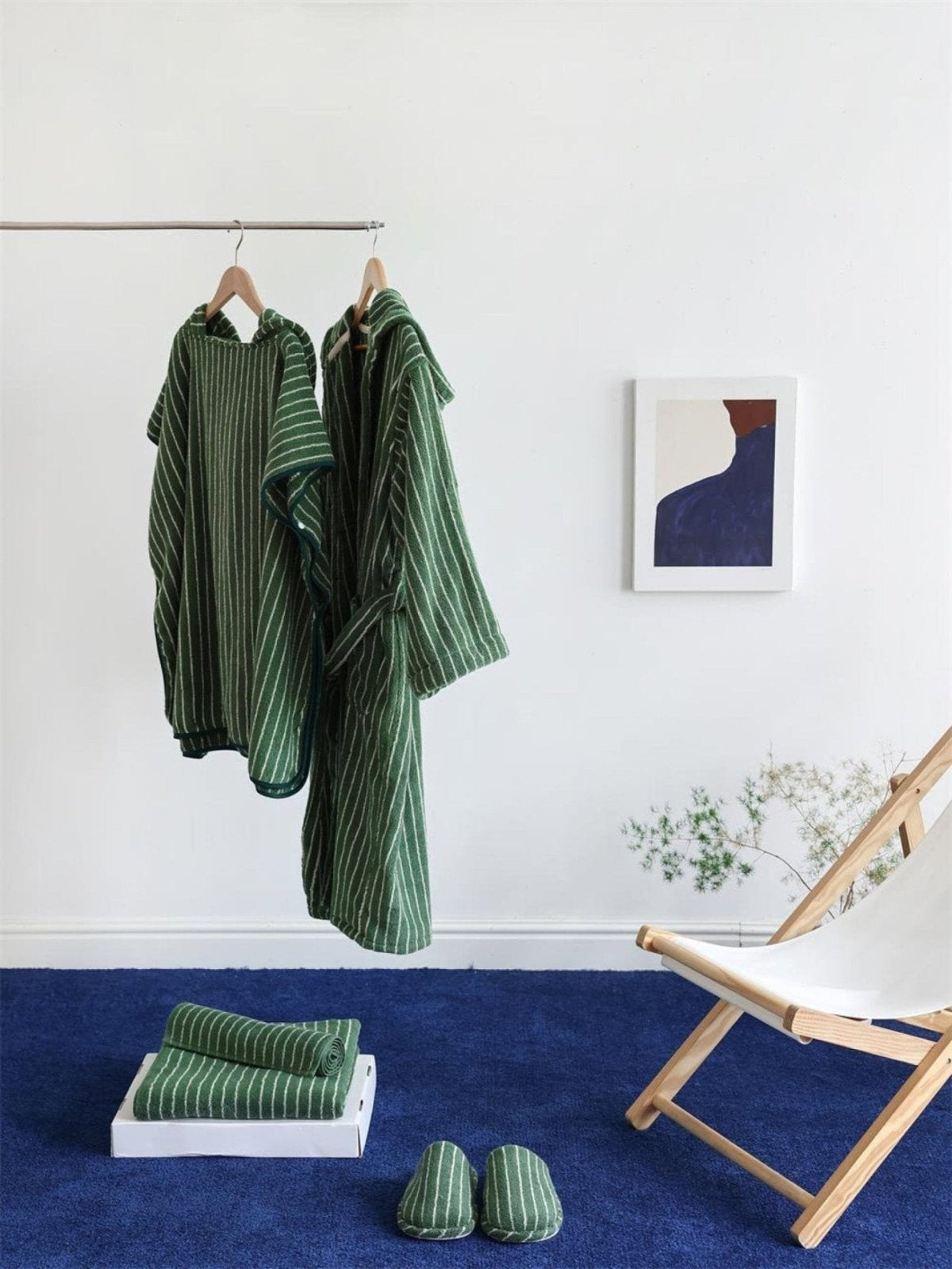 Thin Striped Towel and Bathrobe Set
