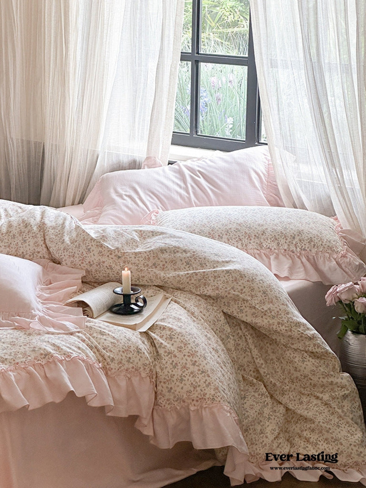 Vivienne Floral Double Gauze Bedding Set / Blush Pink
