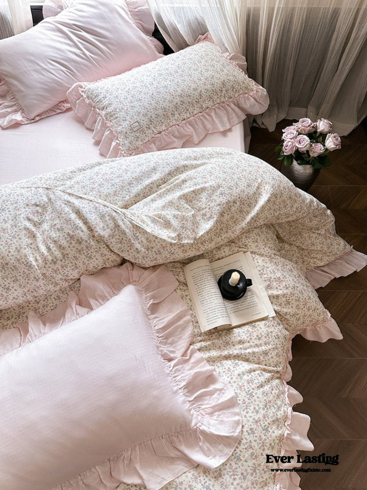 Vivienne Floral Double Gauze Bedding Set / Light Pink