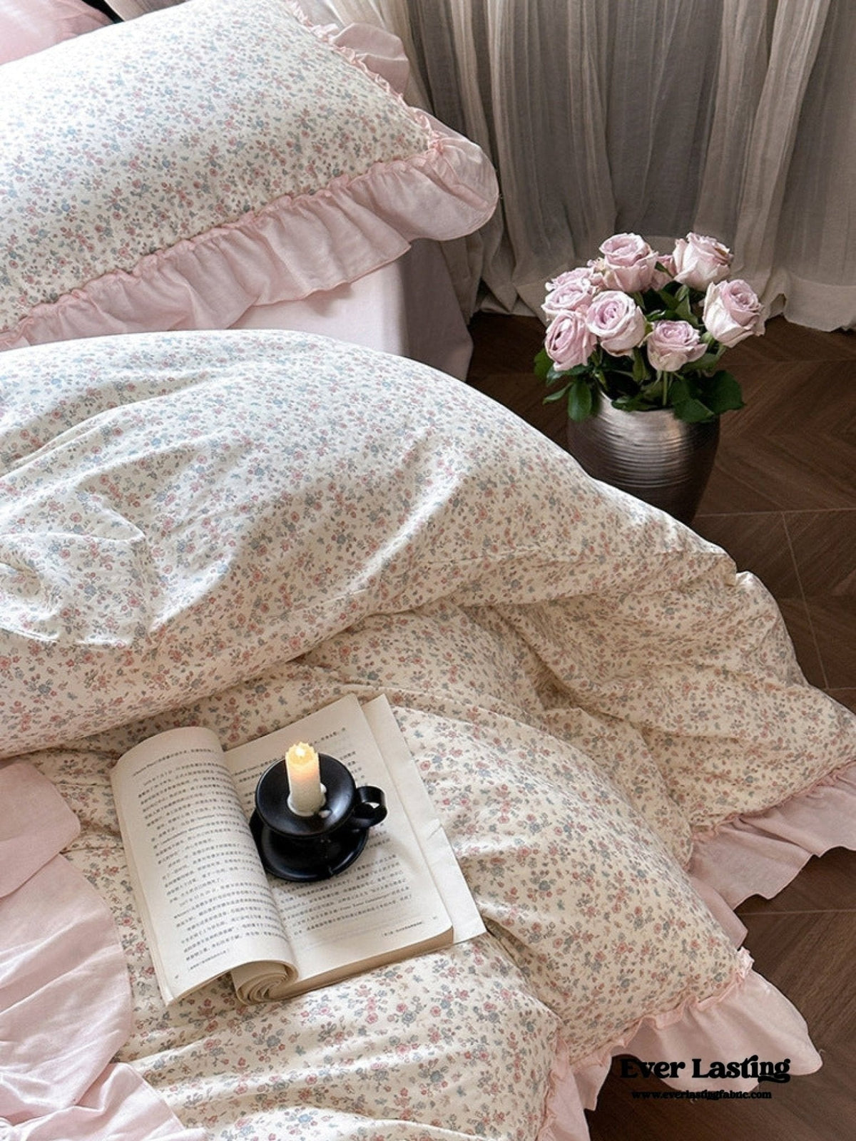 Vivienne Floral Double Gauze Bedding Set / Light Pink