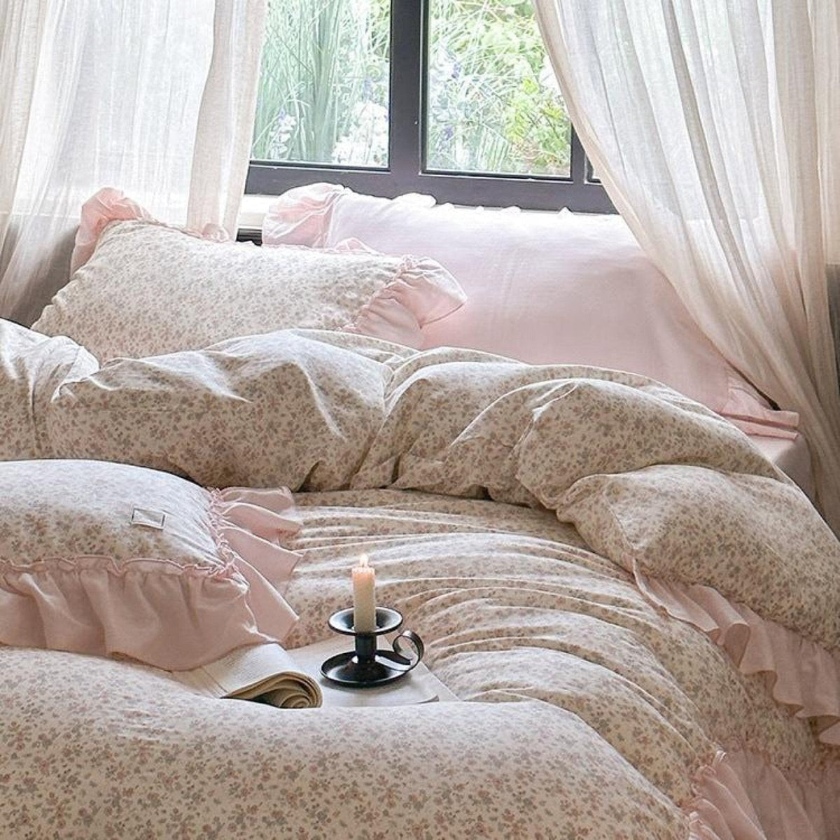 Vivienne Floral Double Gauze Bedding Set / Light Pink