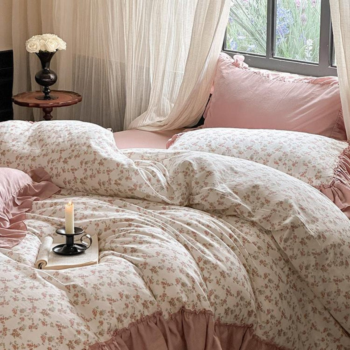 Vivienne Floral Double Gauze Bedding Set / Light Pink